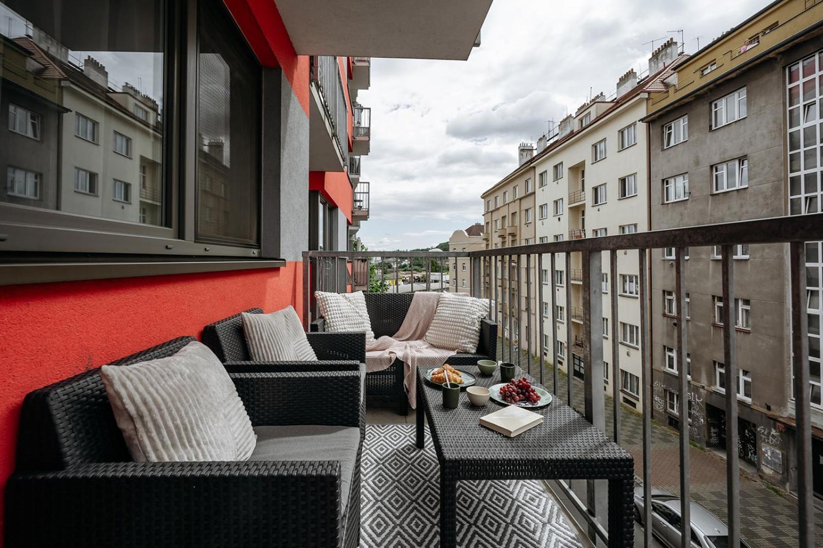 Prague Days - Bright Apartment - Balcony - Private Parking Eksteriør bilde